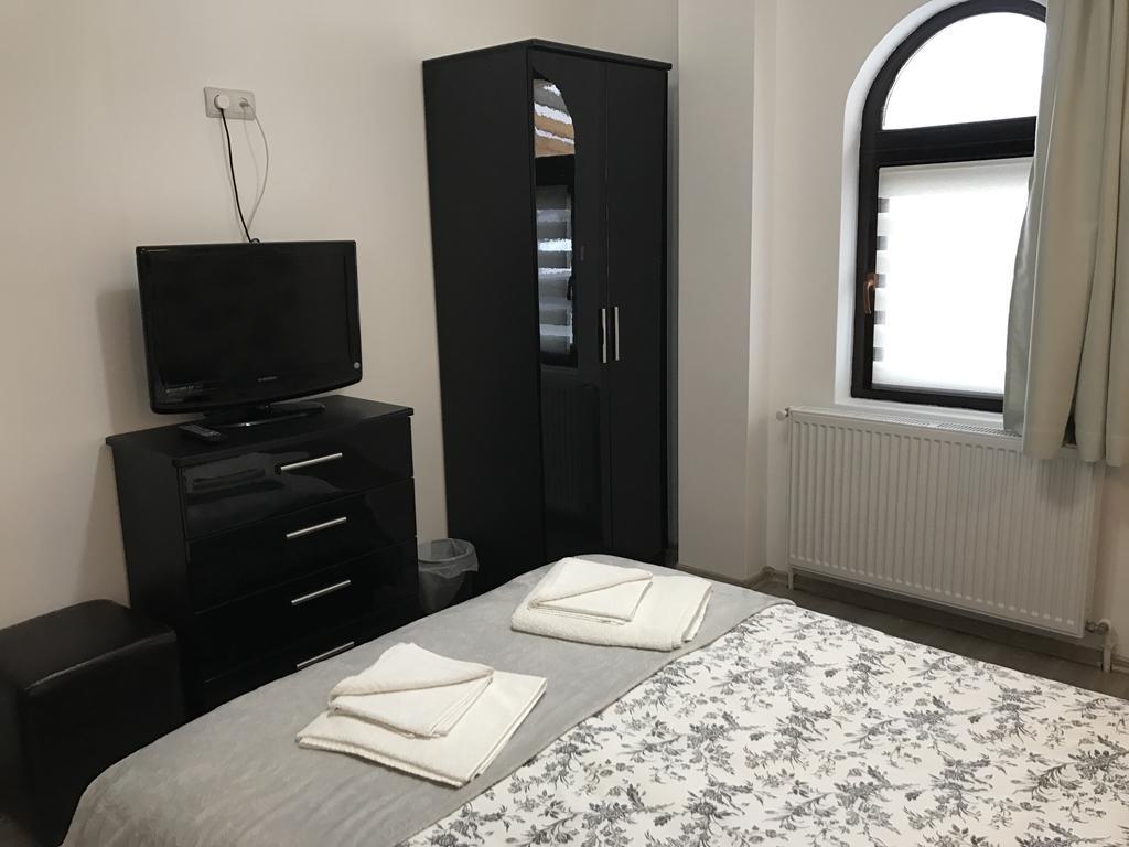 The Castle Apartment Gura Humorului Room photo